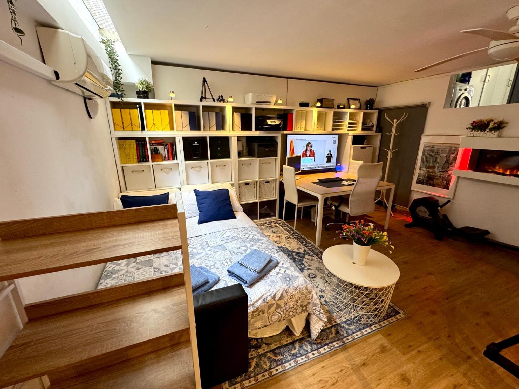 Casa En Masnou Junto A Playa Y Tren Villa Екстериор снимка