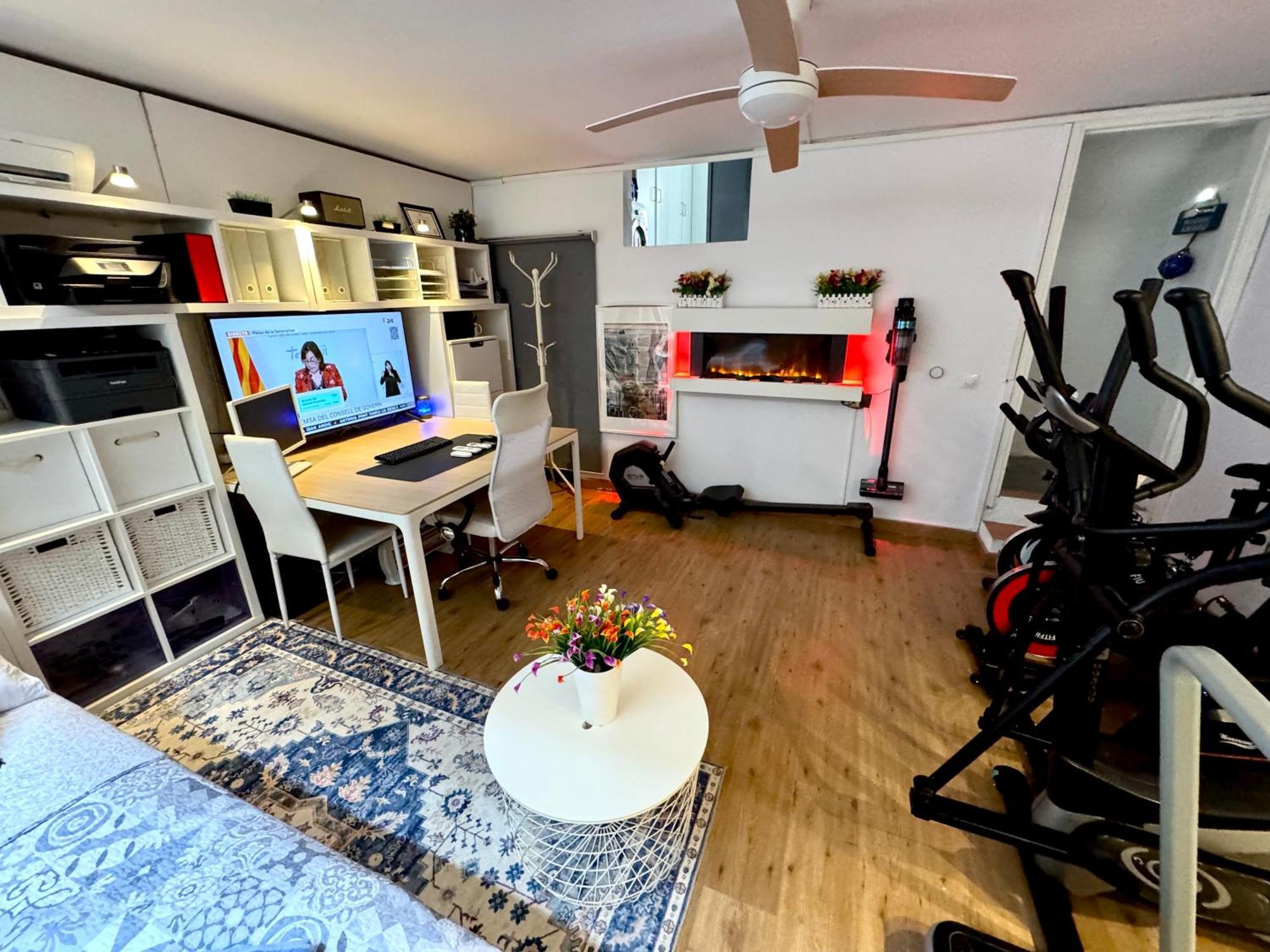 Casa En Masnou Junto A Playa Y Tren Villa Екстериор снимка