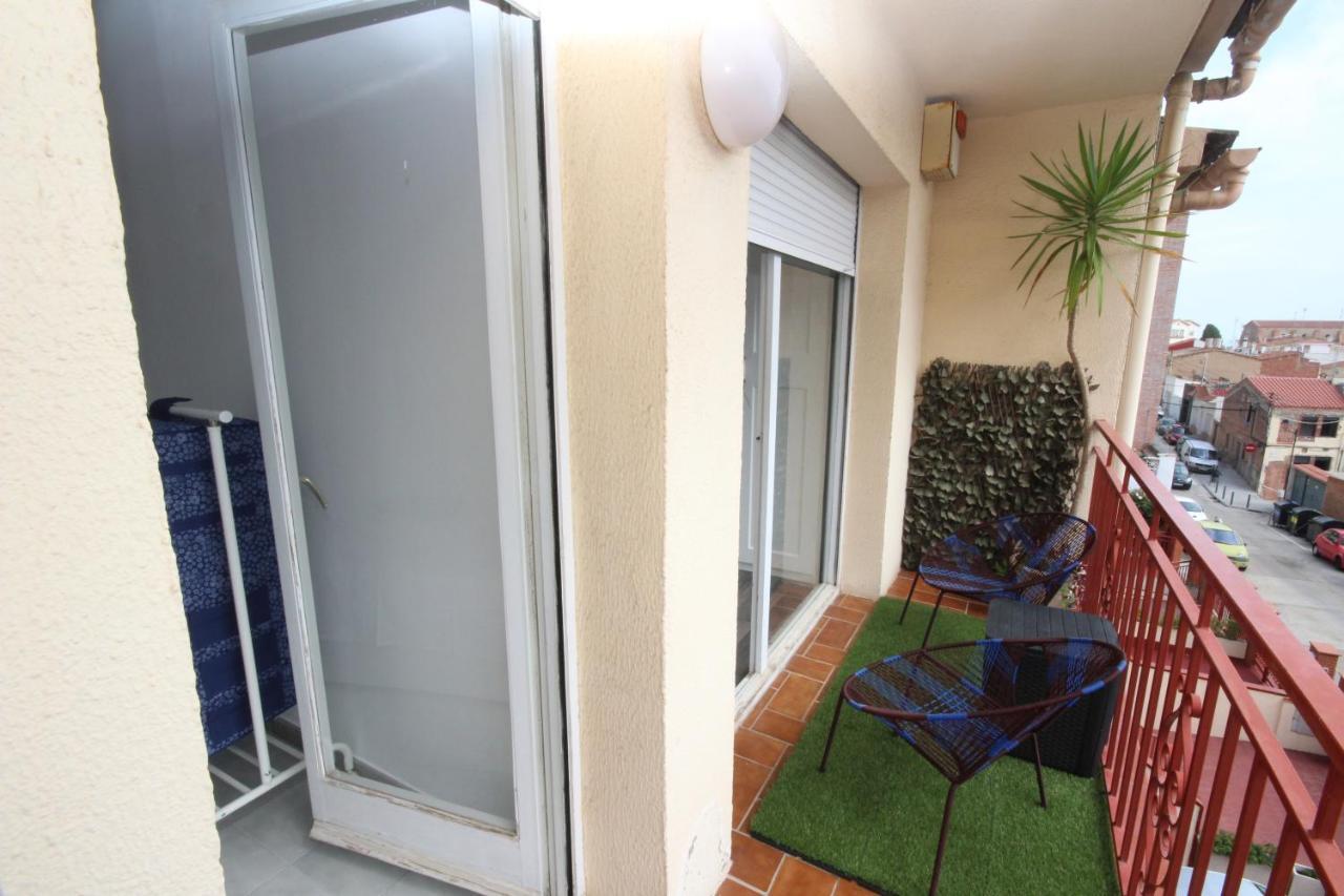 Casa En Masnou Junto A Playa Y Tren Villa Екстериор снимка
