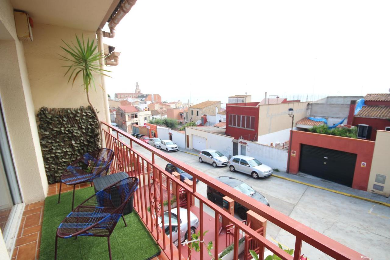 Casa En Masnou Junto A Playa Y Tren Villa Екстериор снимка